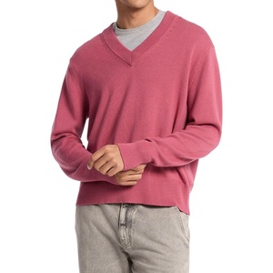 Michael Kors Men’s Long Sleeve V-Neck Sweater(Rosewood)