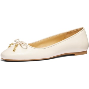 Michael Kors Women’s Nori Flex Flat(Light Cream)